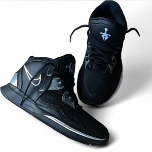 Nike Kyrie Infinity Black with Silver Chrome Sneakers 5.5Y/Womens 6.5 NEW